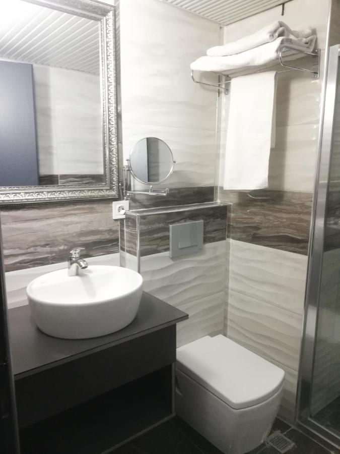 Gaziemir Uenaten Otel מראה חיצוני תמונה