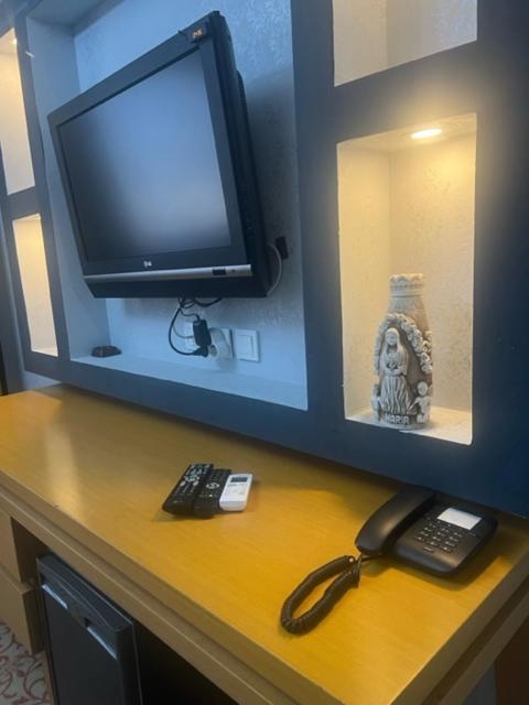 Gaziemir Uenaten Otel מראה חיצוני תמונה